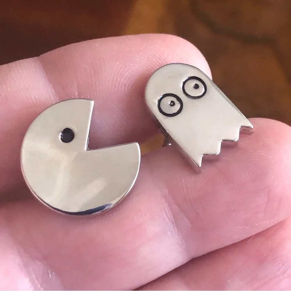 Men’s Pac Man & ghost 80s video game novelty silver cuff links